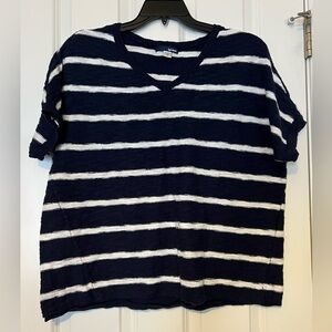 Basic Editions striped short sleeve sweater. Size XL.